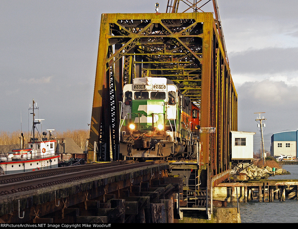 BNSF 2816
